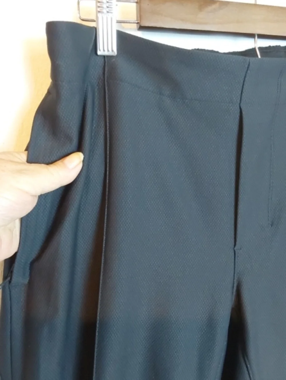 Lululemon| Black High Rise Joggers Zipper Features Comfort Sz.S